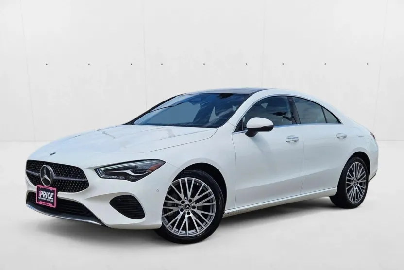 2025 Mercedes Benz CLA 250 4MATIC photo 1