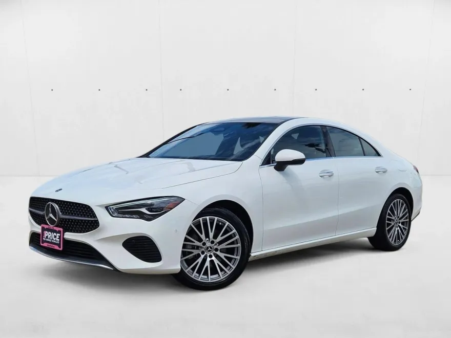 2025 Mercedes Benz CLA 250 4MATIC photo 1