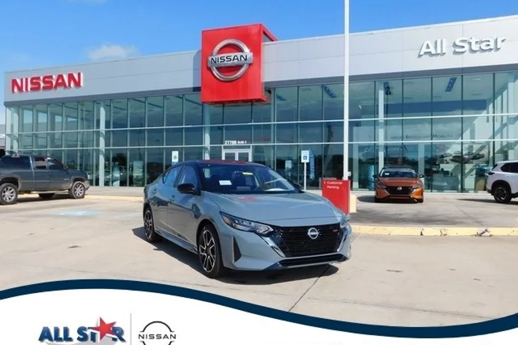 2025 Nissan Sentra SR photo 1