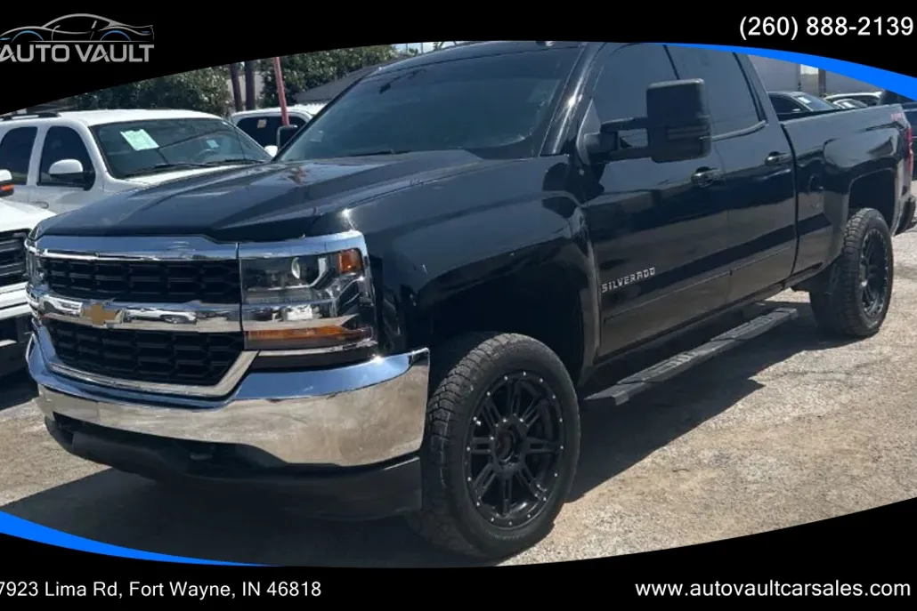 2018 Chevrolet Silverado 1500 LT photo 1