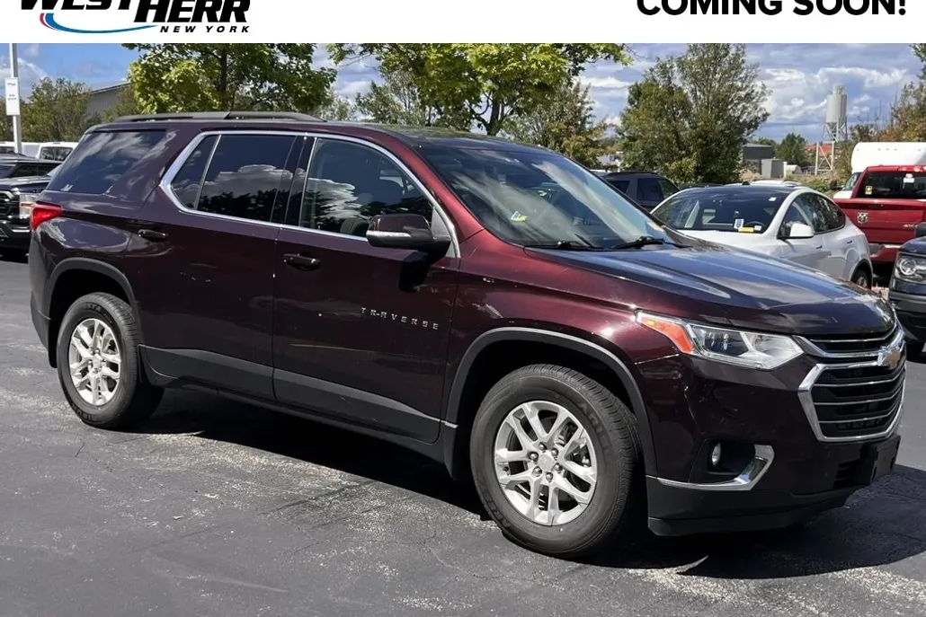 2021 Chevrolet Traverse Cloth 1LT photo 1