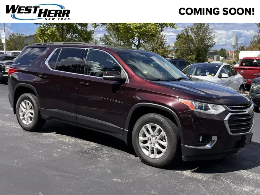 2021 Chevrolet Traverse Cloth 1LT photo 1