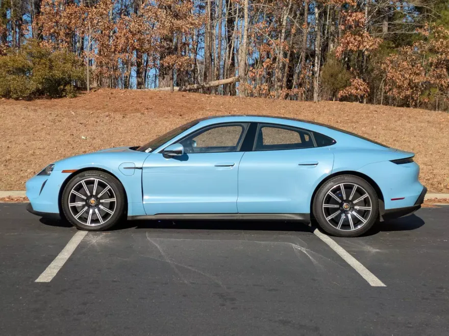 2024 Porsche Taycan 4S photo 1