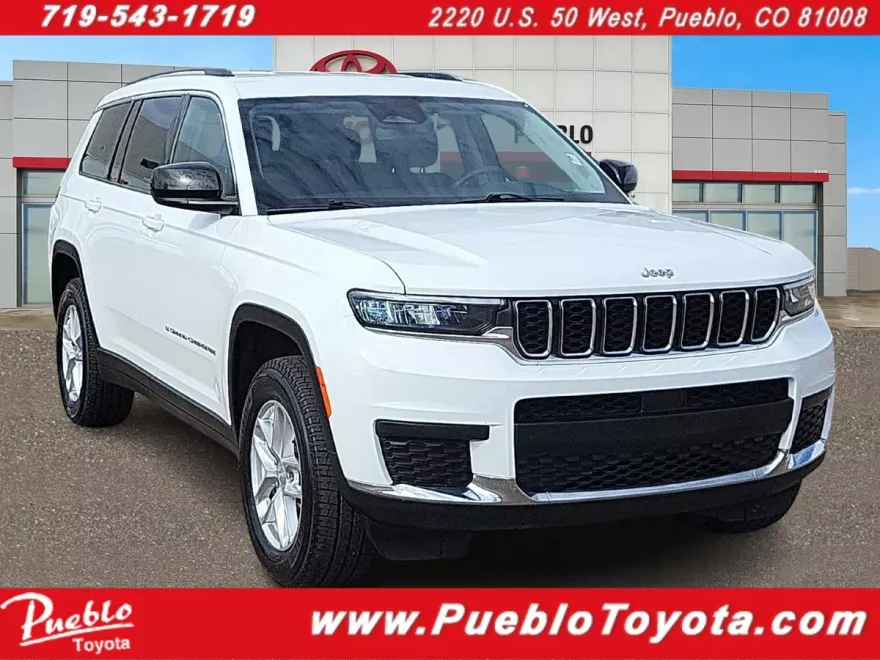 2023 Jeep Grand Cherokee Laredo photo 1