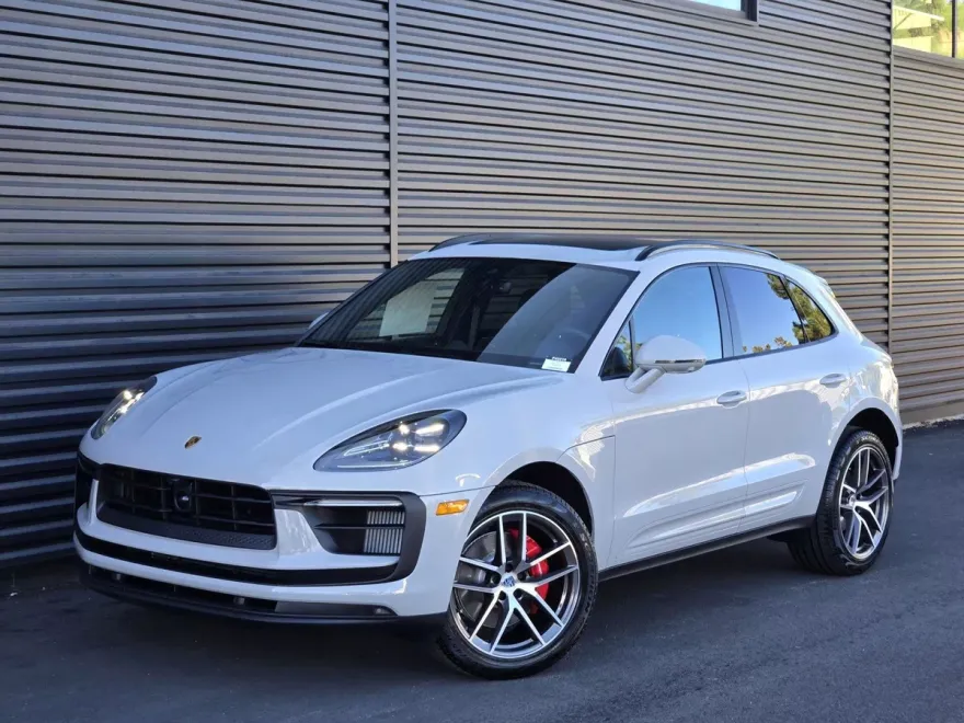 2026 Porsche Macan S photo 1