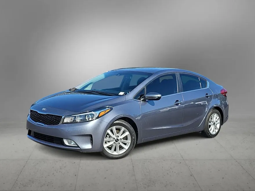 2017 Kia Forte S photo 1