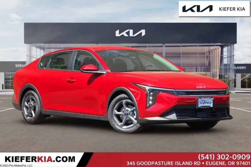 2025 Kia K4 LXS photo 1