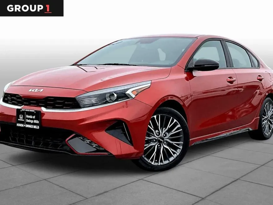 2023 Kia Forte GT-Line photo 1