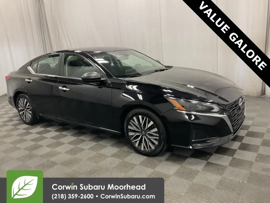 2024 Nissan Altima 2.5 SV photo 1