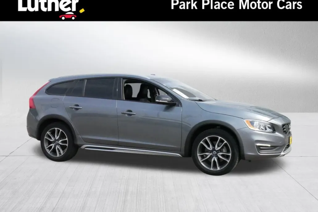2018 Volvo V60 Cross Country T5 photo 1