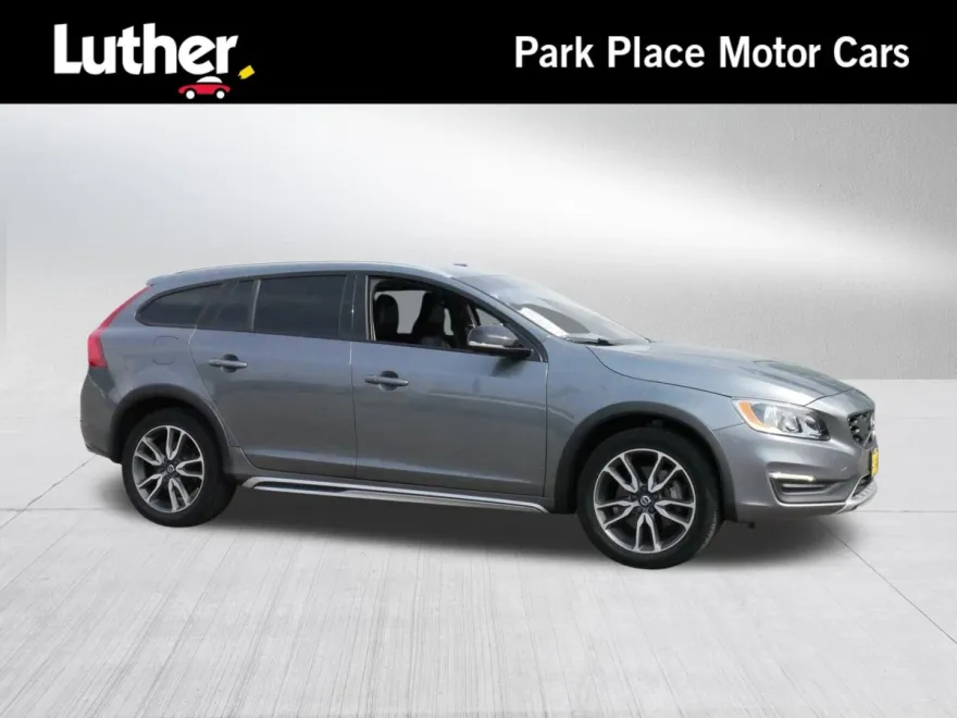 2018 Volvo V60 Cross Country T5 photo 1
