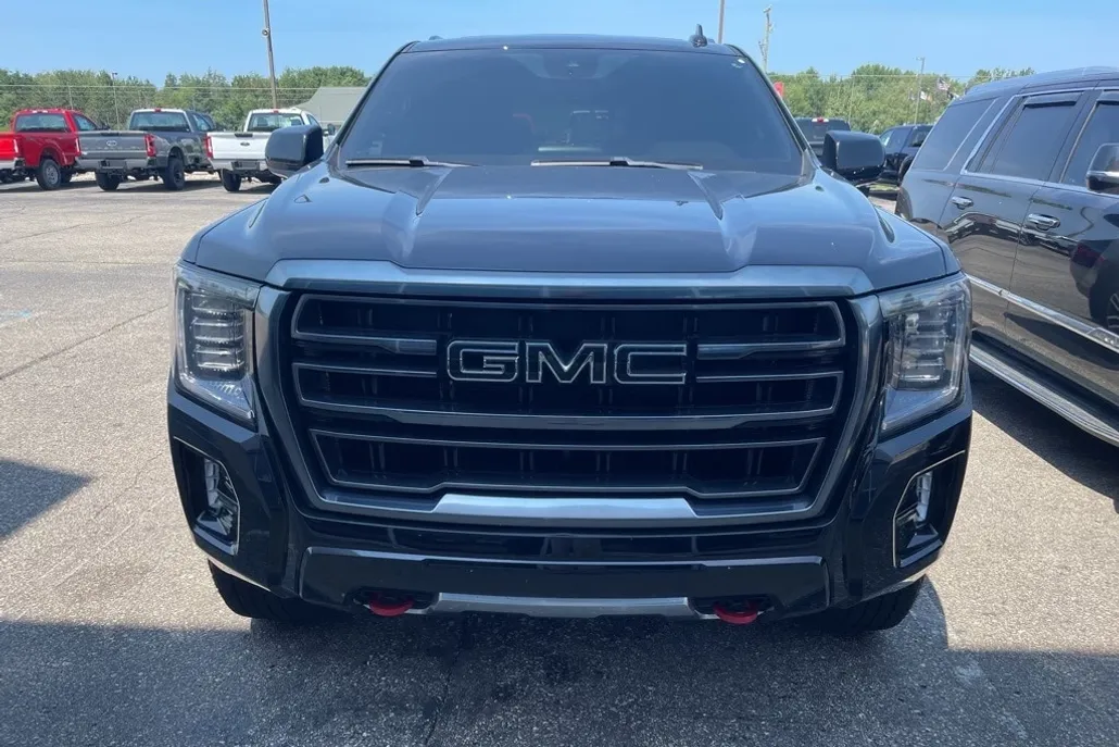 2023 Gmc Yukon AT4 photo 1