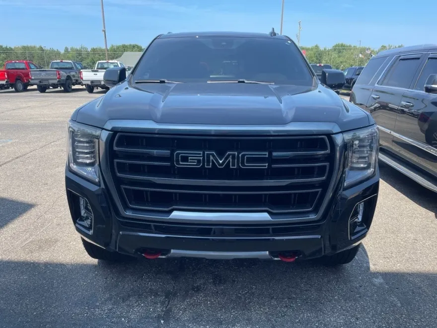 2023 Gmc Yukon AT4 photo 1