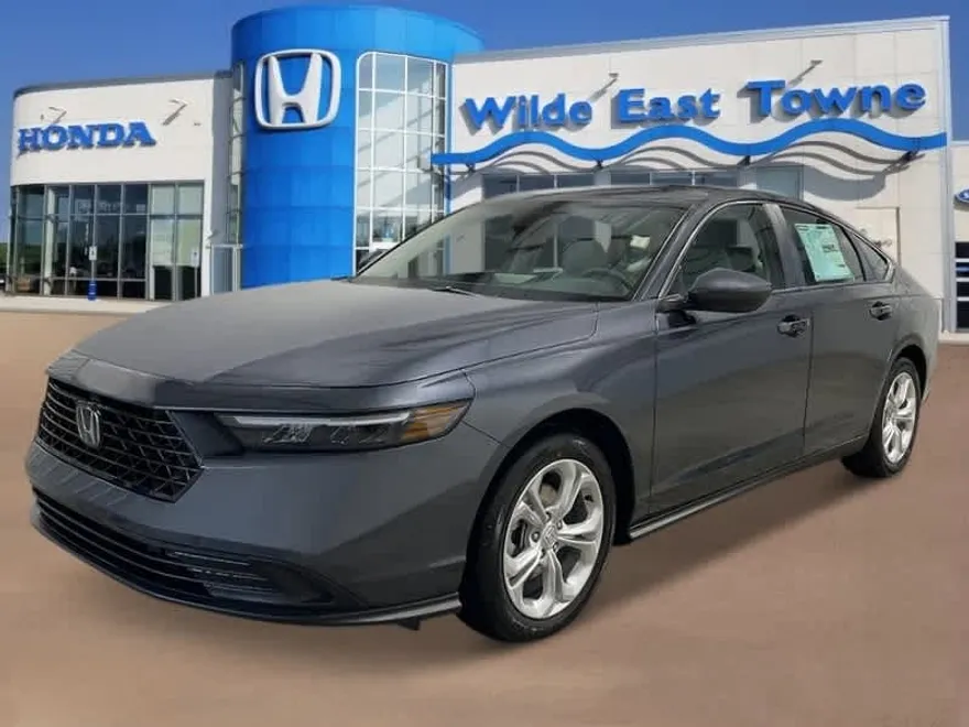 2025 Honda Accord LX photo 1