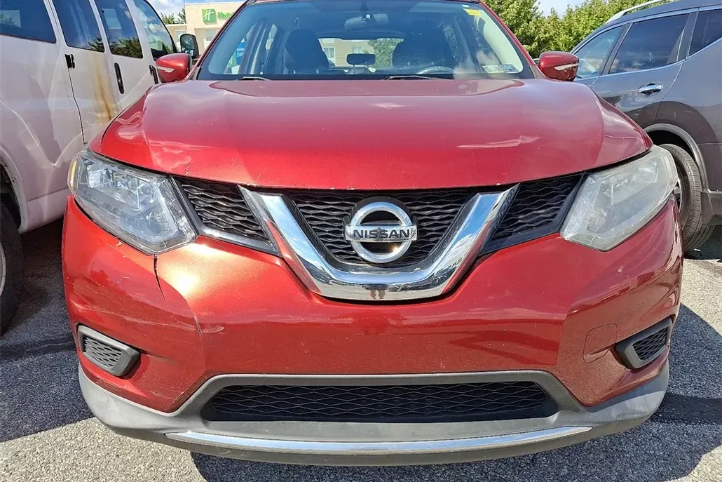 2015 Nissan Rogue S photo 1