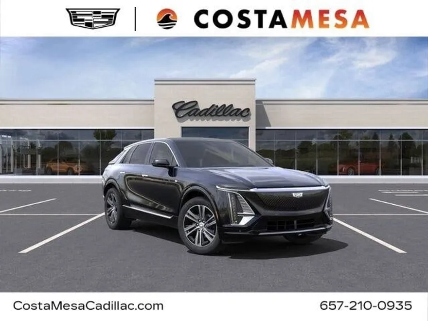 2025 Cadillac Lyriq Luxury photo 1