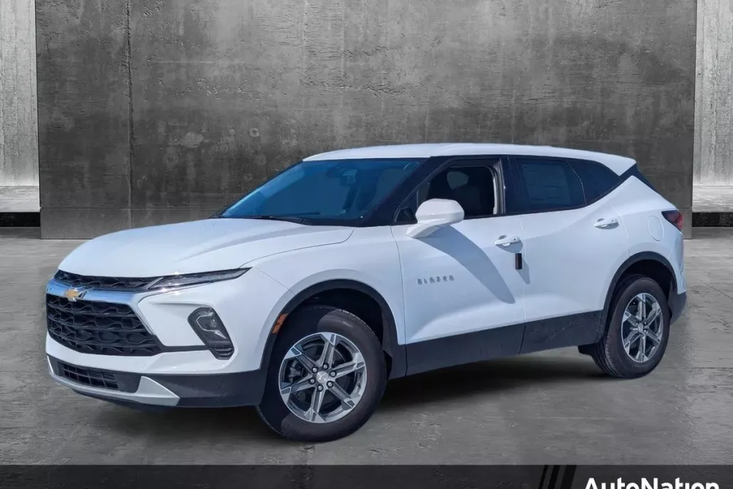 2025 Chevrolet Blazer 2LT photo 1