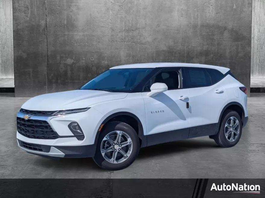 2025 Chevrolet Blazer 2LT photo 1