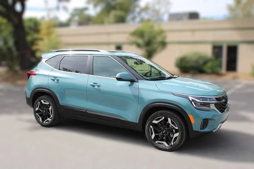 2026 Kia Seltos SX photo 1