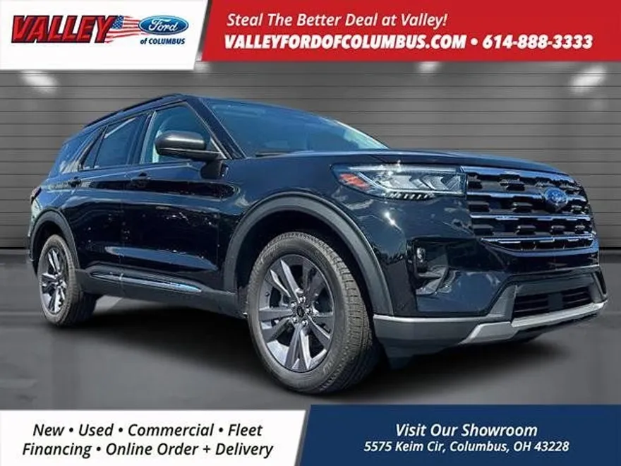 2025 Ford Explorer photo 1