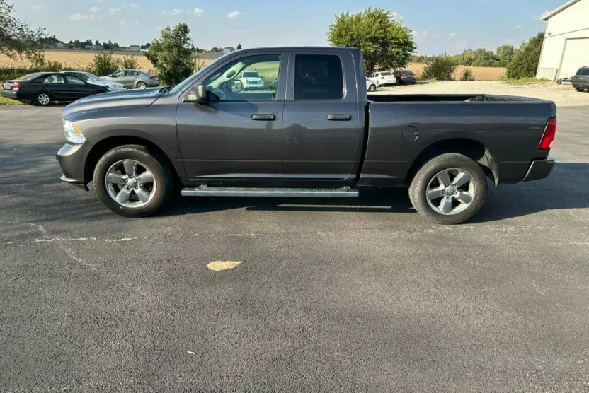 2018 Ram 1500 ST photo 1
