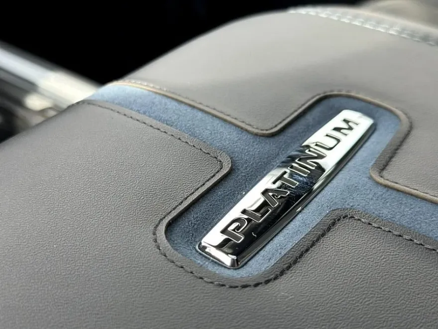 2025 Ford F-250 photo 35