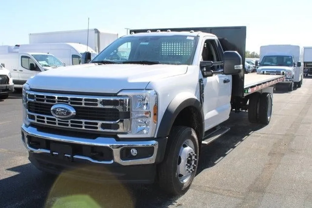 2024 Ford F-550 XL photo 1