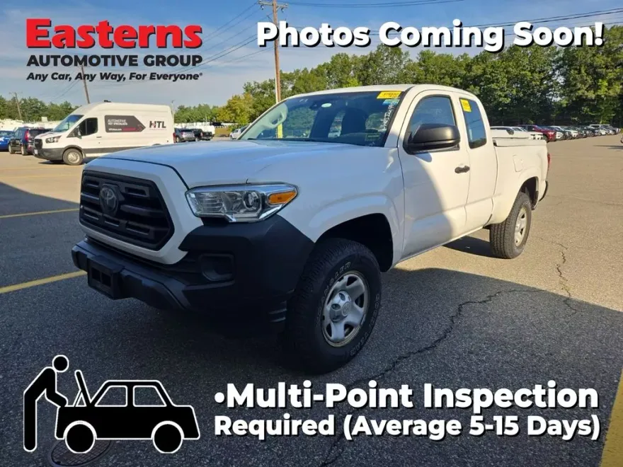 2018 Toyota Tacoma SR photo 1