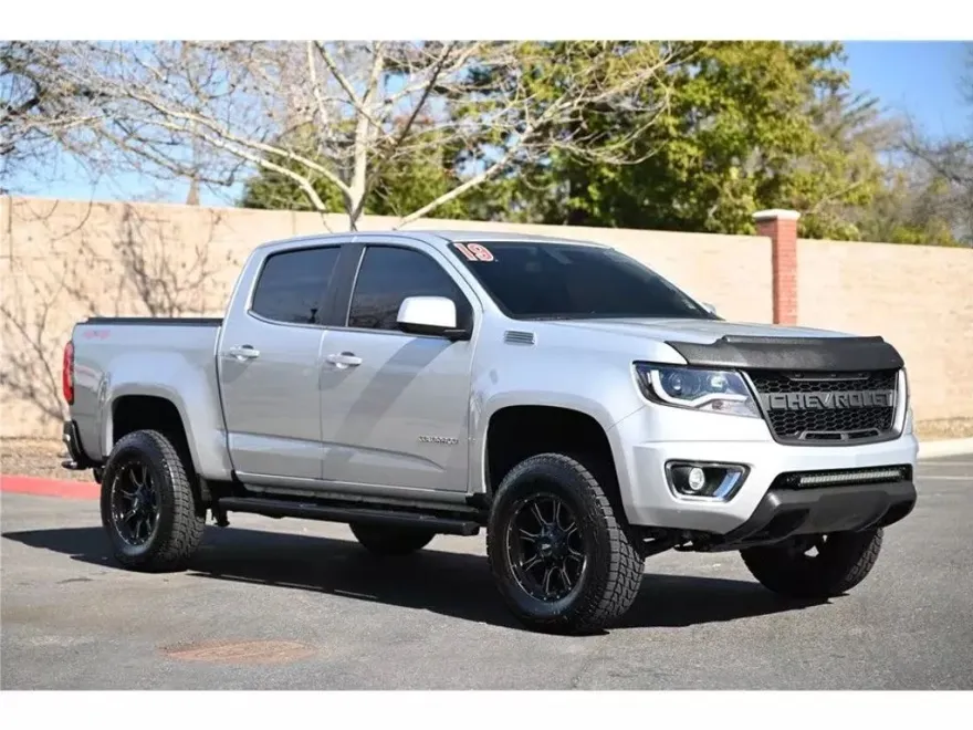 2019 Chevrolet Colorado LT photo 1