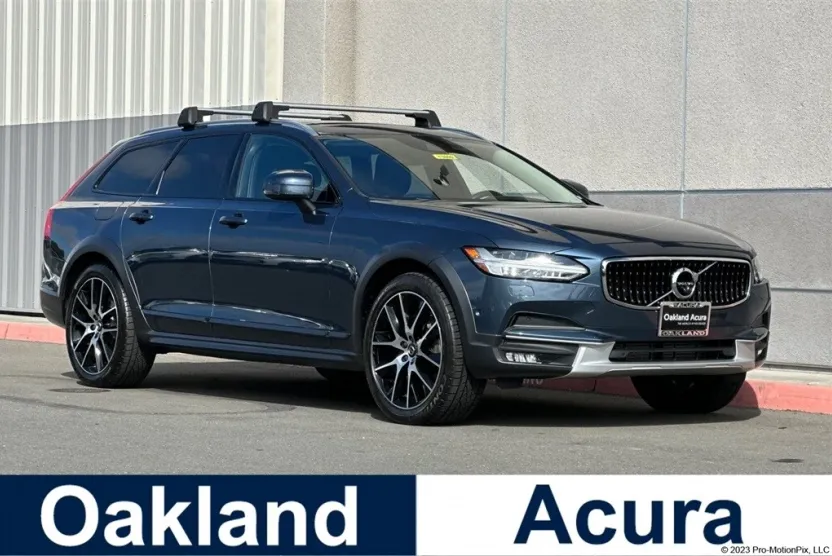 2020 Volvo V90 Cross Country T6 AWD photo 1