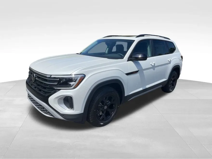 2026 Volkswagen Atlas Peak Edition SE photo 1