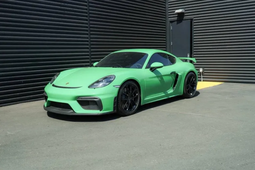 2021 Porsche Cayman GT4 photo 1