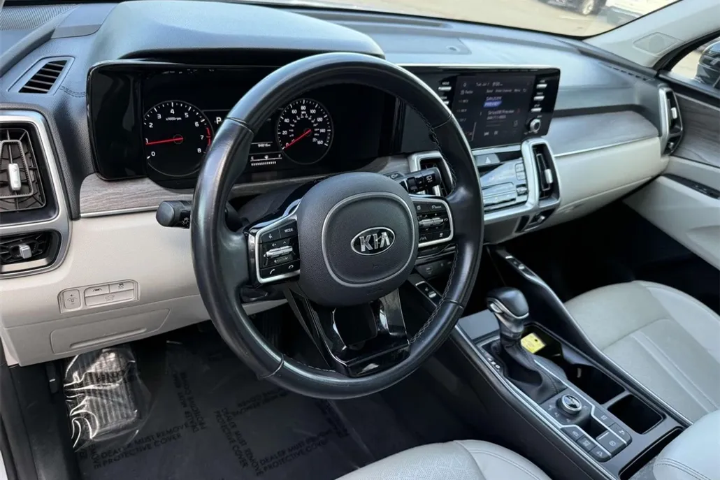 2021 Kia Sorento EX photo 1