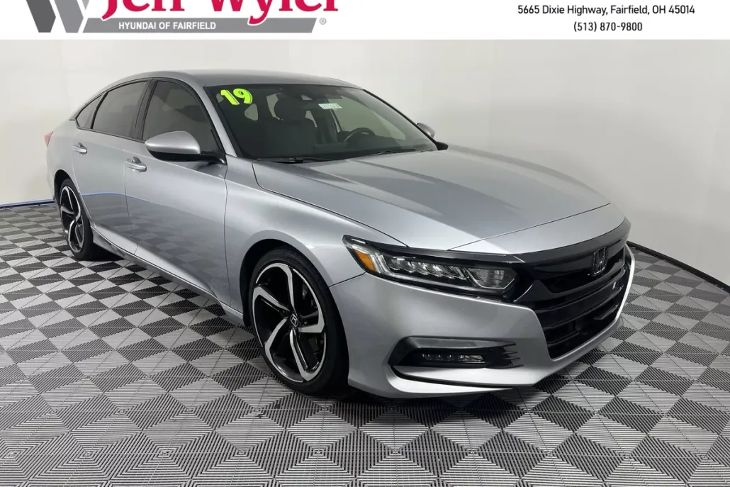 2019 Honda Accord Sport photo 1