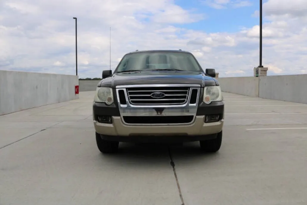 2006 Ford Explorer Eddie Bauer photo 1