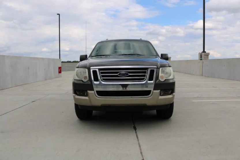 2006 Ford Explorer Eddie Bauer photo 1