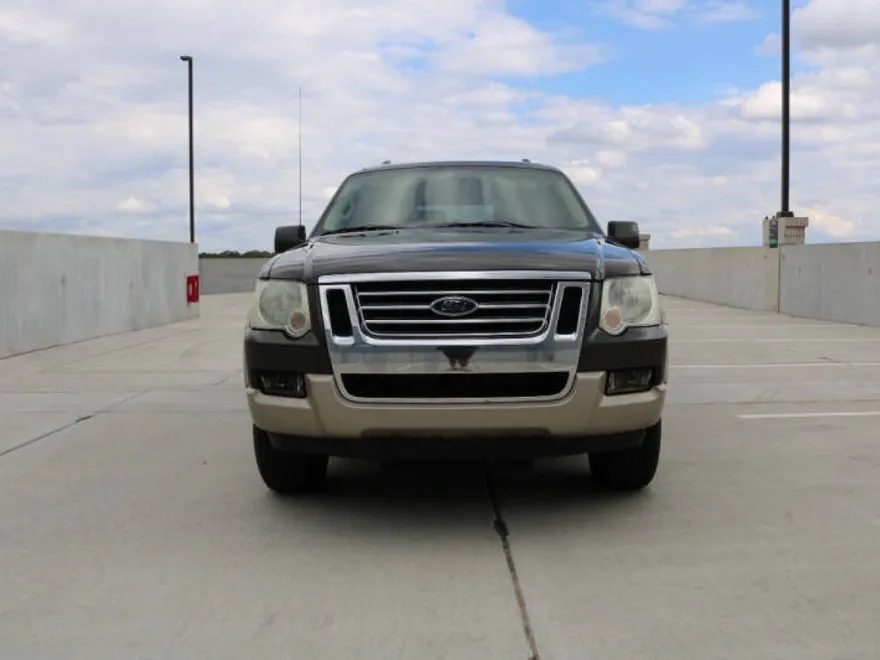 2006 Ford Explorer Eddie Bauer photo 1