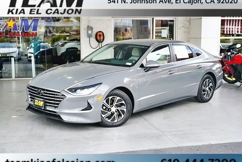 2022 Hyundai Sonata Hybrid Blue photo 1