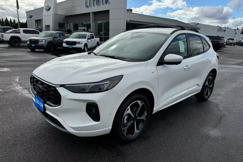 2024 Ford Escape ST-Line Elite photo 1