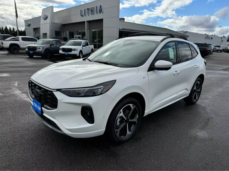 2024 Ford Escape ST-Line Elite photo 1