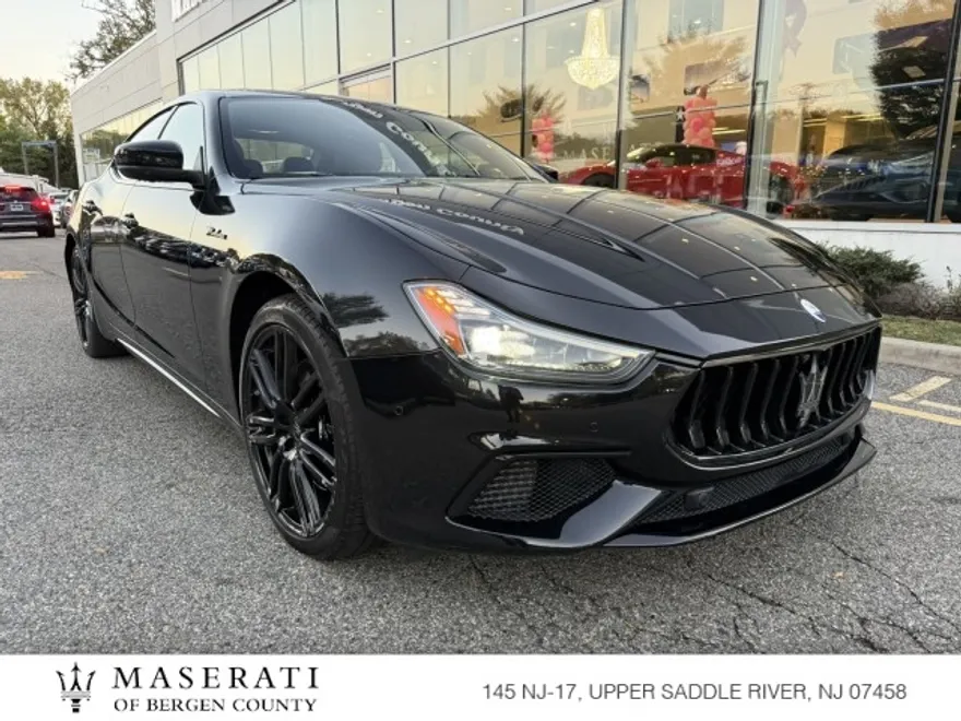2022 Maserati Ghibli Modena Q4 photo 1