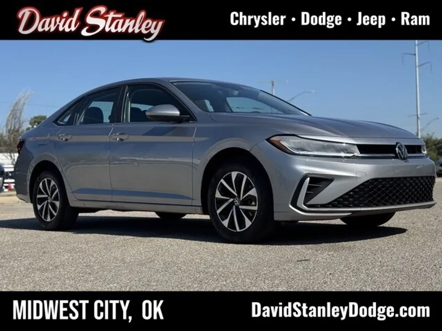 2025 Volkswagen Jetta photo 1
