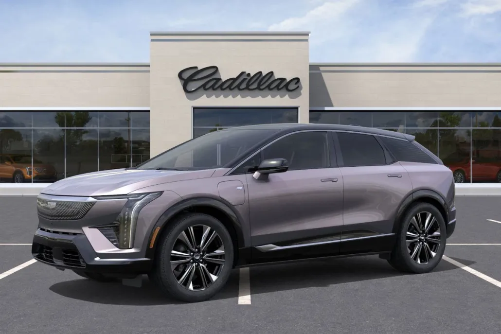 2025 Cadillac Optiq Luxury photo 1