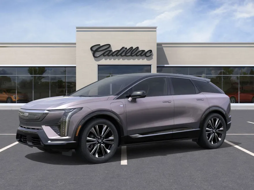 2025 Cadillac Optiq Luxury photo 1