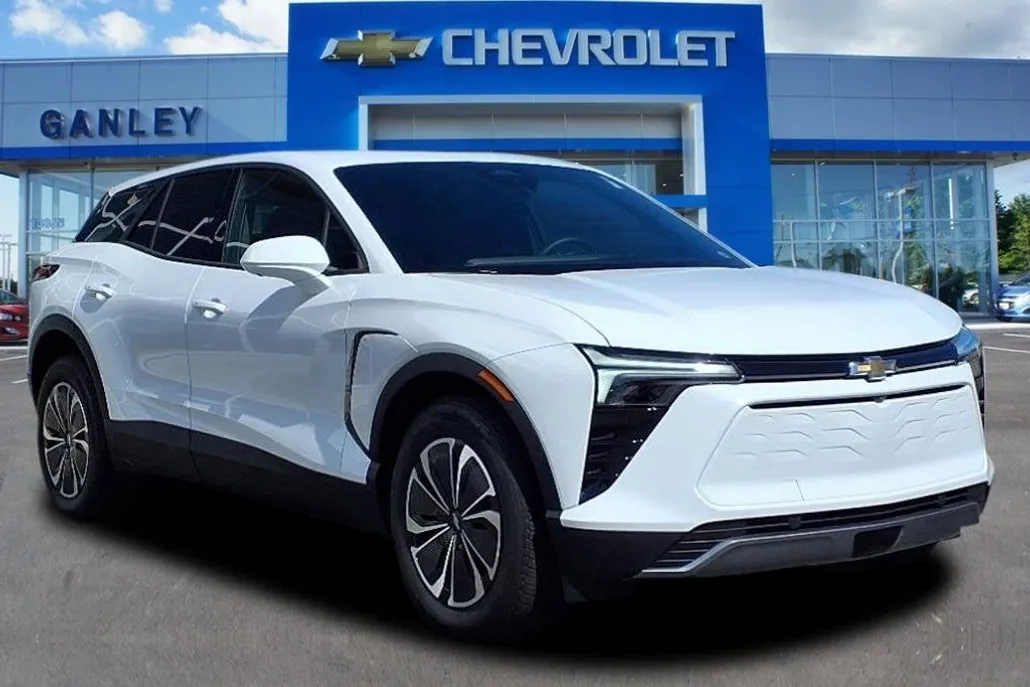 2025 Chevrolet Blazer EV photo 1