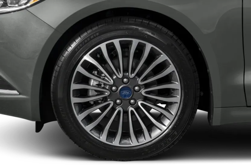2017 Ford Fusion Hybrid Titanium photo 1