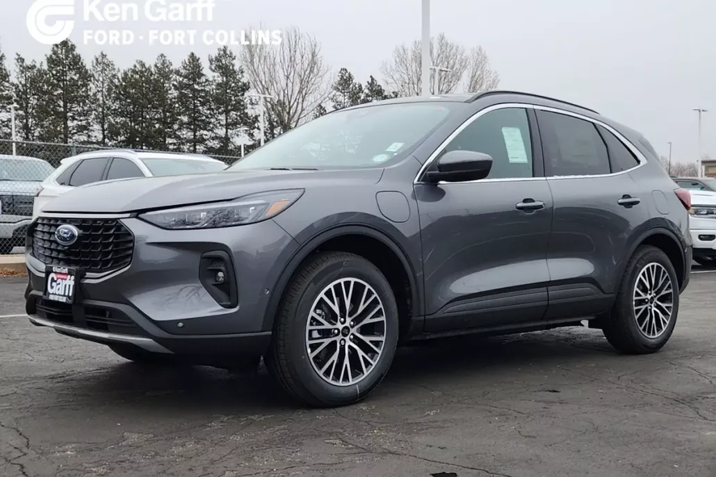2024 Ford Escape Plug-In Hybrid Premium photo 1