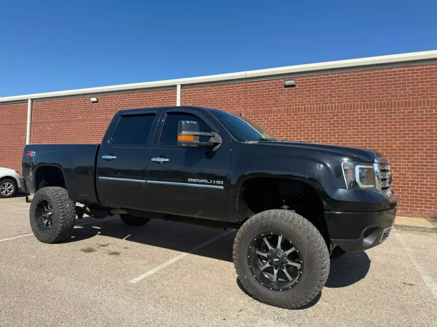 2011 Gmc Sierra 2500 HD Denali photo 1