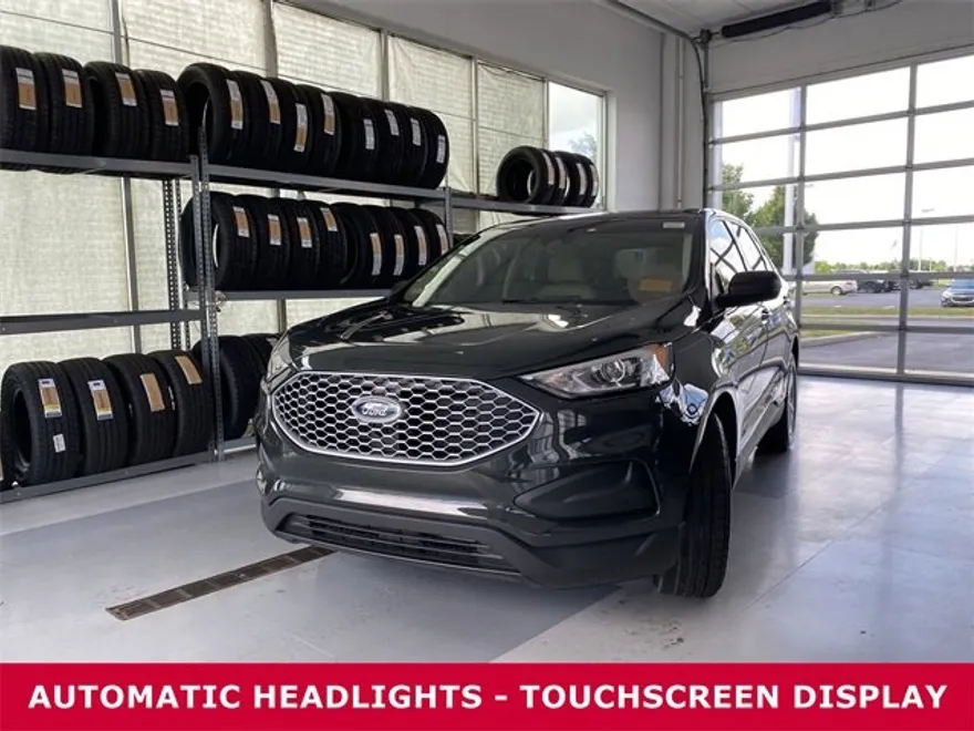 2024 Ford Edge SE photo 1