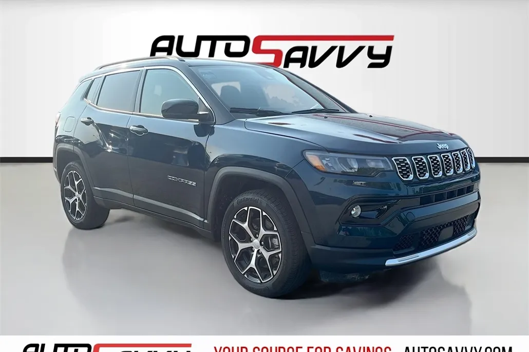 2023 Jeep Cherokee Altitude photo 1